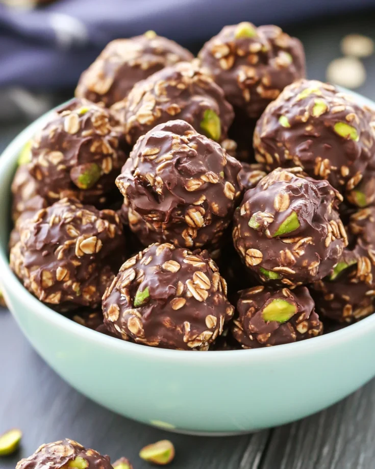 No-Bake Chocolate Pistachio Oat Clusters