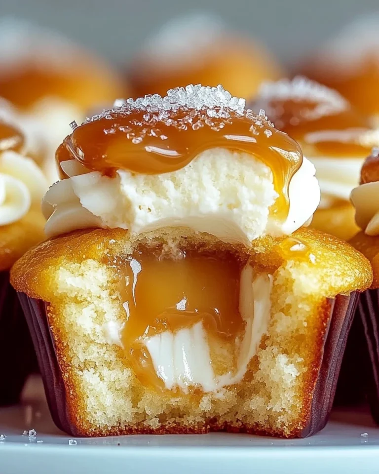 Cupcake au Gâteau au Fromage Crème Brûlée: A Delectable Delight